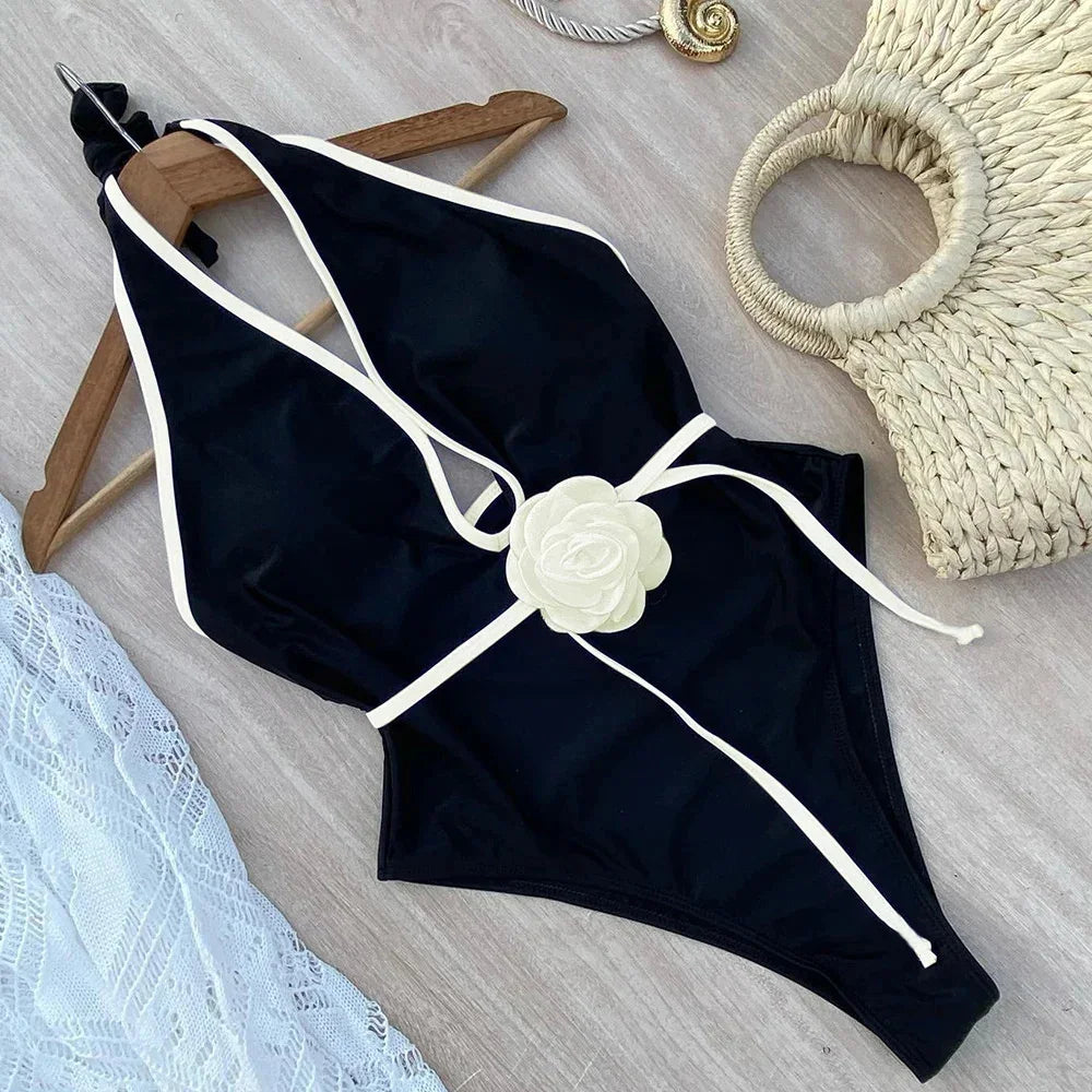 Maillot de bain une pièce noir col noué